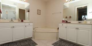 BEACH CLUB***BREAKWATER OF PELICAN BAY***3 BEDS/2.5 BATHS***FURNISHED SEASONAL*** Gallery 37