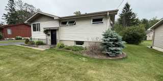 588 West Winona Street Gallery 1