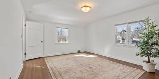 Beautiful Arlington Home South of Lane Gallery 27