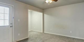4320 52nd Street Gallery 7
