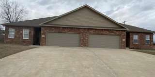 5046 Raintree Circle Gallery 1