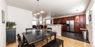 Downtown 3 Bedroom Townhome with 2 Car Garage Gallery 39