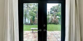 3208 Beacon Street Gallery 4