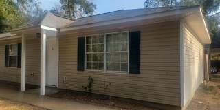 Charming 2 Bed / 1 Bath Home in Pineville - $895/Month Gallery 1