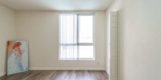 Clarington Apartments Gallery 21