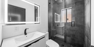 550 NW 42nd St Gallery 53