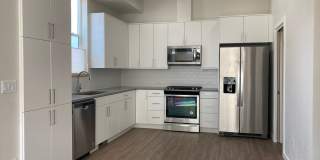 Modern 3br, 3.5ba, Finished Basement, 2 Suites! Gallery 1