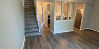 River Walk Apartments Gallery 306