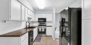 1010 Hollycrest Drive Gallery 13