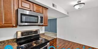 12113 Chaucer Ln. Gallery 17