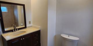 Beautifully Update 4 Bedroom House For Rent in Firestone Park Gallery 31
