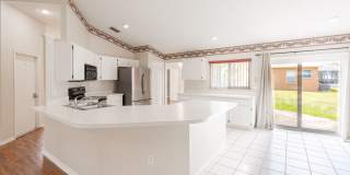 Spacious 4-Bedroom Home in Desirable Riverview Location with Excellent Schools Gallery 16