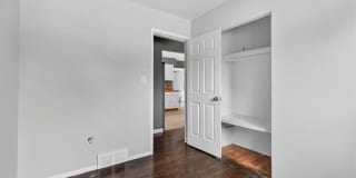 35669 Hees Street Gallery 19