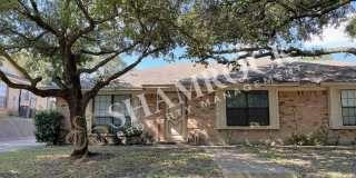 Duplex near Hewitt Drive Gallery 1