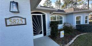 5825 N Larkspur Way Gallery 2