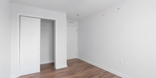 Graduate Pointe Gallery 36