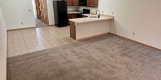 1 Bedroom Apartment with Garage! Gallery 4