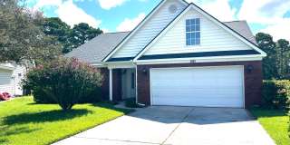 BEAUTIFUL FOUR-BEDROOM HOME LOCATED IN BURNING RIDGE! AVAILABLE NOW! Gallery 1