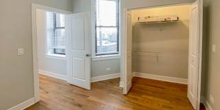354 West Dickens Ave. Apt. Gallery 6