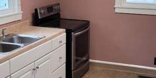 3 BR 2 Bath House - 5 minutes from IU Bloomington!  FALL 2027 Gallery 7
