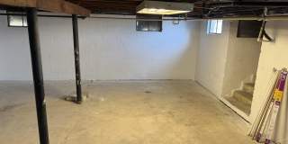 661 Grape St Street Gallery 14