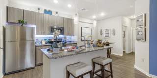 Broxton Bay Gallery 14