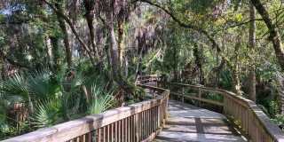 Seasonal Short-Term 2 Bedroom 2 Bathroom Single Family Home in Venetian Golf & River Club! Gallery 43