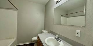 527 N Village Creek Parkway Gallery 13