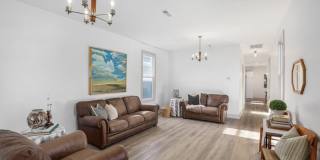 325 Kiowa Street Gallery 17