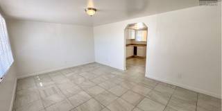 308 East Vogel Avenue Gallery 12