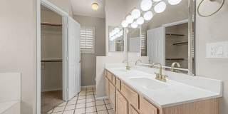 5719 E Saint John Road Gallery 12