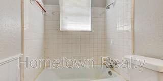 208 W Shadywood Drive Gallery 17