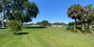 Spectacular Fully Furnished SEASONAL Home with Golf Course views and pool* Gallery 26