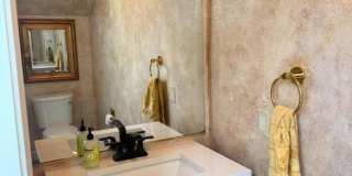27 Tulip LN Gallery 7