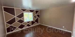 312 West Reese Ave Gallery 8