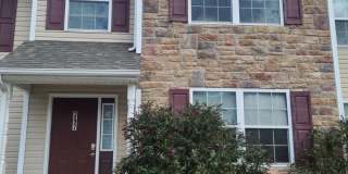 3 Bedroom 2 1/2 bath Townhome for Rent in Waynesboro Gallery 1