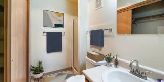 Sun Prairie/Vista Court Gallery 12