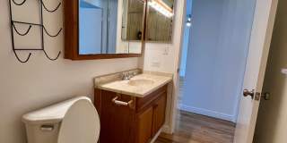 Convenient 2/2/1 with Lanai Gallery 35