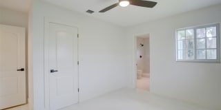 820 NE 23rd Avenue Gallery 22