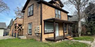 RENOVATED UPSTAIRS 2 BEDROOM HOME- FULL PRIVATE UPPER LEVEL Gallery 1