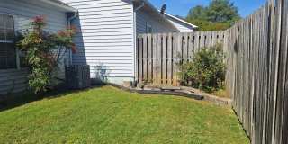 One level living in NorthWest Knoxville Gallery 19