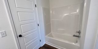 New 3 Bedroom Townhome ($999 Per Month) Gallery 25