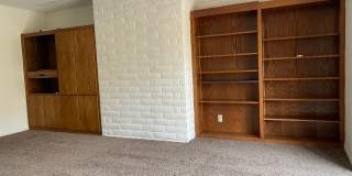 Sacramento Riverfront Home with Pool Gallery 27