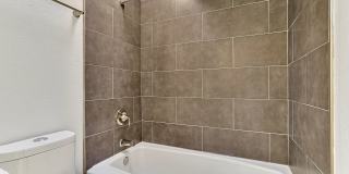 Spacious 3 bed 2.5 bath Townhome located in Scottsdale Greens Gallery 19