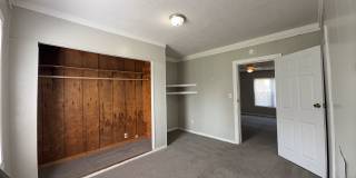 1521 & 1521 1/2 E Kirby Ave (AARC Management, LLC) 1521 & 1521 1/2 E Kirby Ave (AARC Management, LLC) Gallery 9