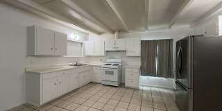 4 Bedroom 2 Bathroom House with Fenced Yard & 1 Car Garage 4 Bedroom 2 Bathroom House with Fenced Yard & 1 Car Garage Gallery 29