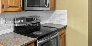 1006 East 15th Avenue Gallery 3