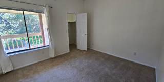 Beautifully Renovated, Top Floor, 2 Bedroom 2 Bath East Boulder Condo for Rent! Gallery 24