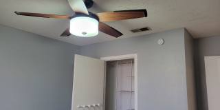 Available May! Cozy and comfortable 3/2/2 Home Gallery 31