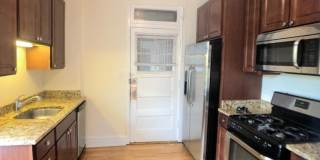 2110 W Ainslie Gallery 3